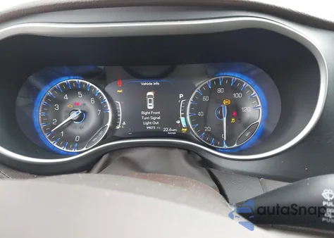 2021 Chrysler Pacifica Touring из США, поврежденный, VIN 2C4RC1FG9MR511548